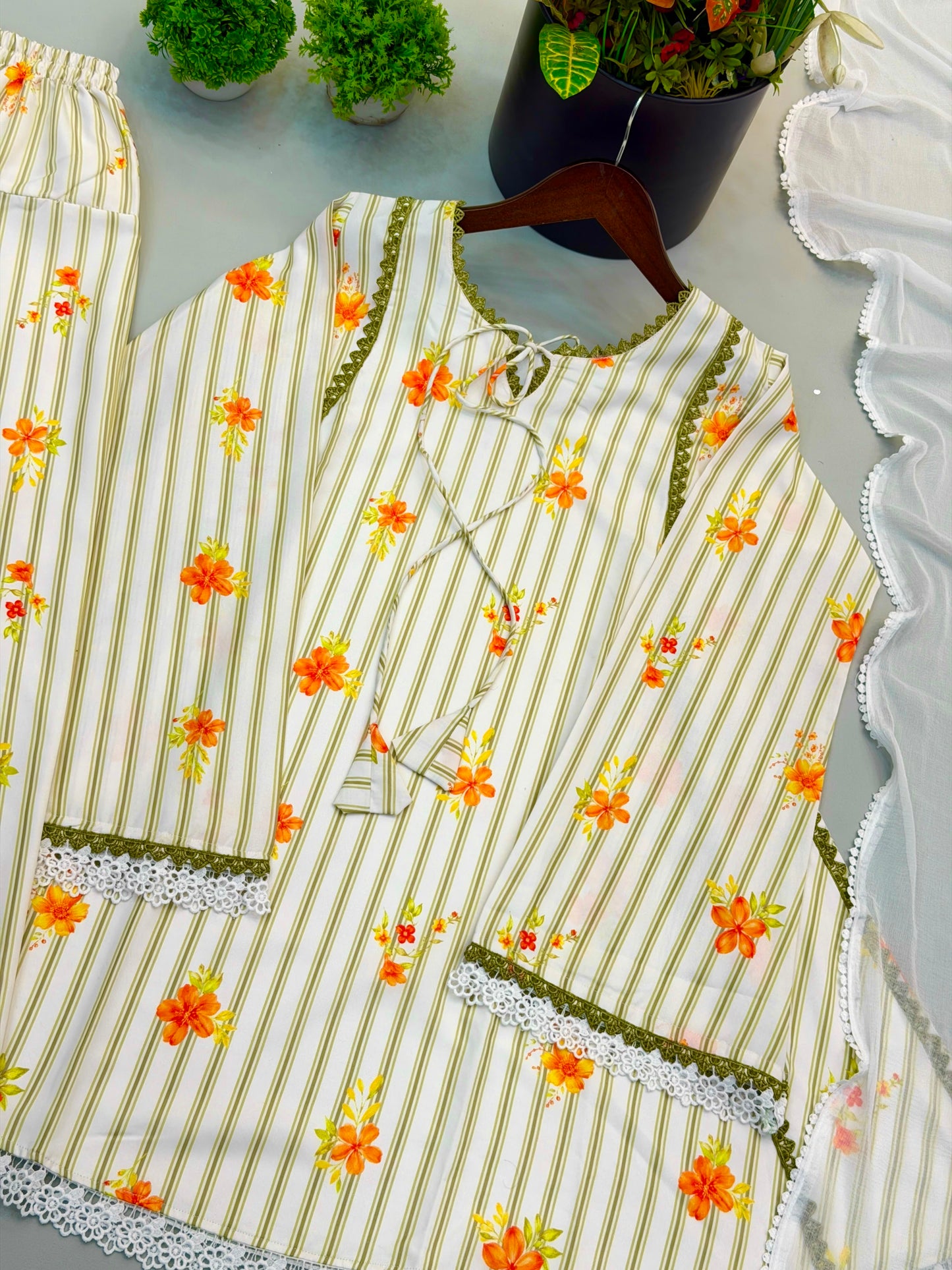 Royal Farshi Suit Set – Pure Natural Crepe Elegance