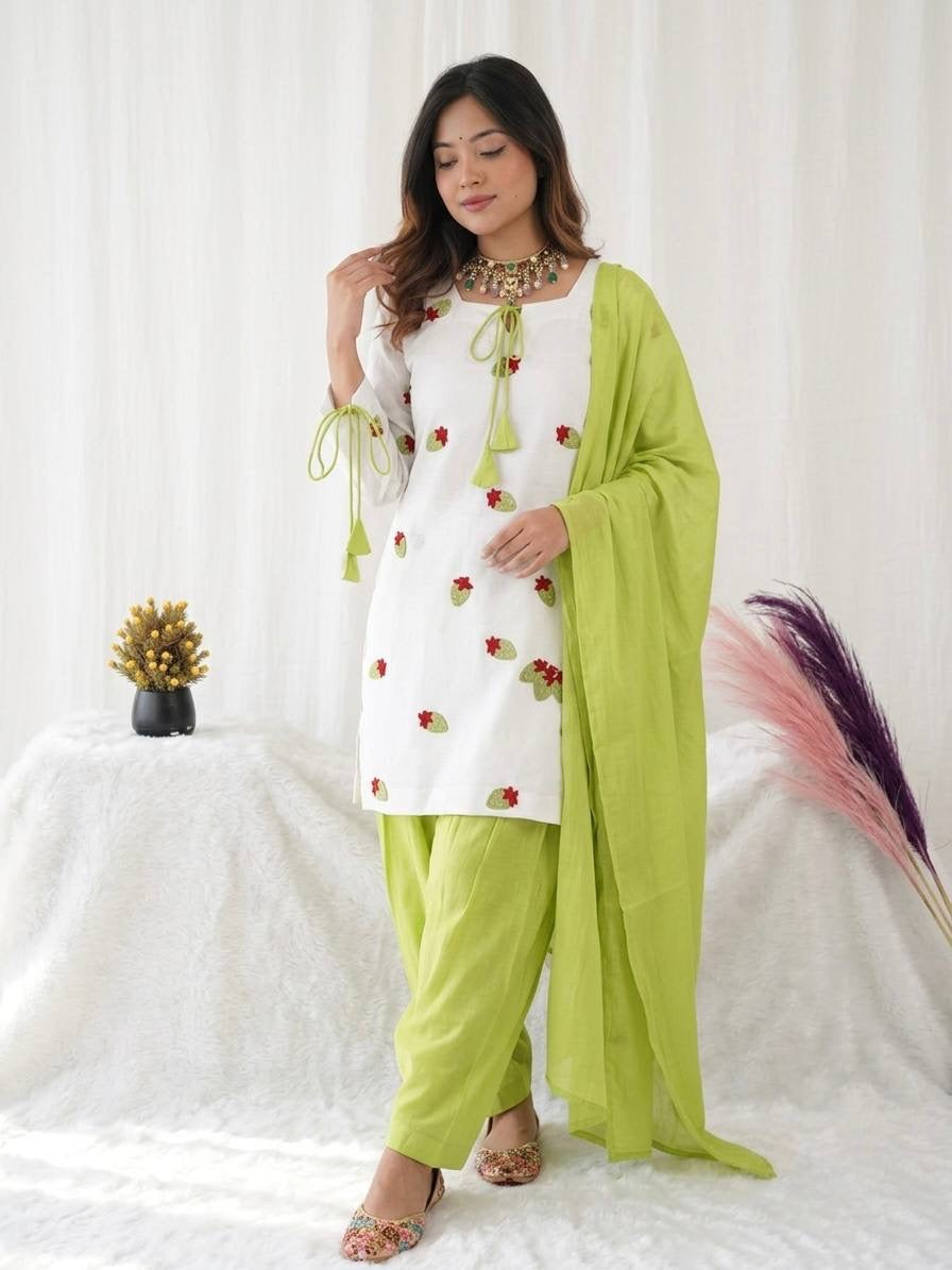 Elegant Cotton Farshi Set – Cambric Embroidered Designer Wear