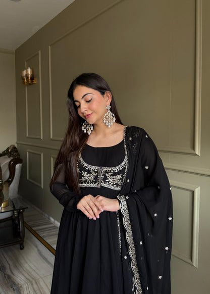 Premium Fox Georgette 16 Kali Anarkali Set with Koti, Dupatta & Pant