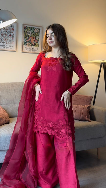 Soft Elegance Suit Set – Roman Fabric Designer Wear