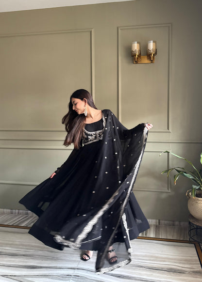 Premium Fox Georgette 16 Kali Anarkali Set with Koti, Dupatta & Pant