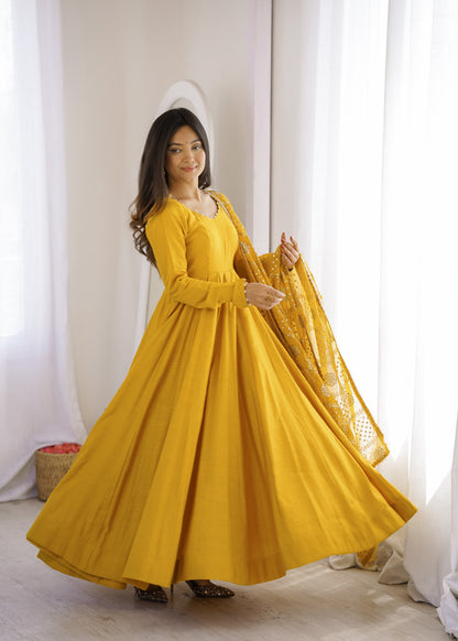 Regal Festive Anarkali – Premium Chanderi Collection