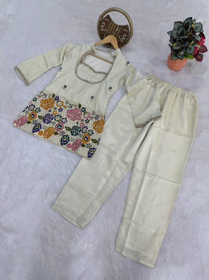 Ivory Shimmer Co-Ord Set – Mirror Embroidered Elegance