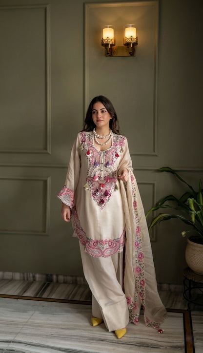 Graceful Farshi Look – Embroidered Ethnic Collection